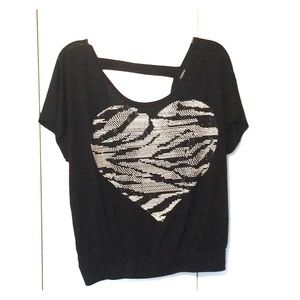 Torrid Size 2 Open Back Black/White Heart Shirt